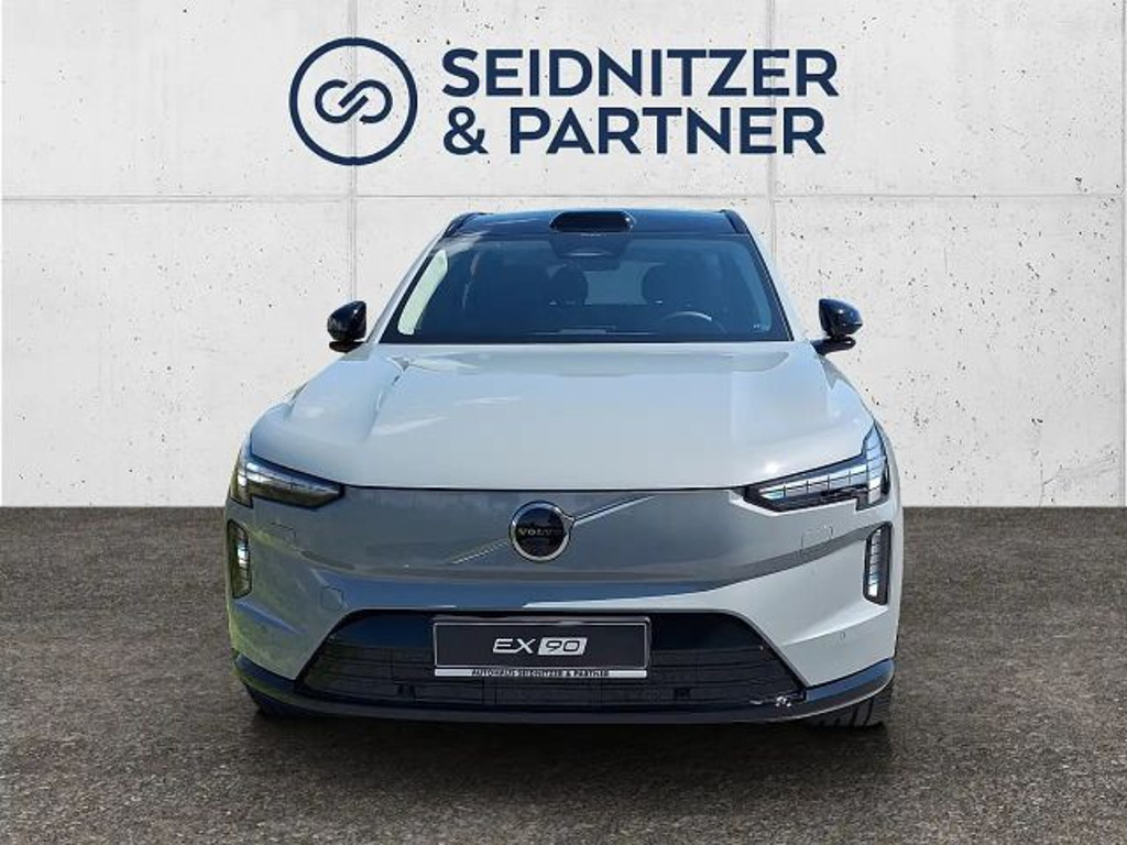 Volvo EX90