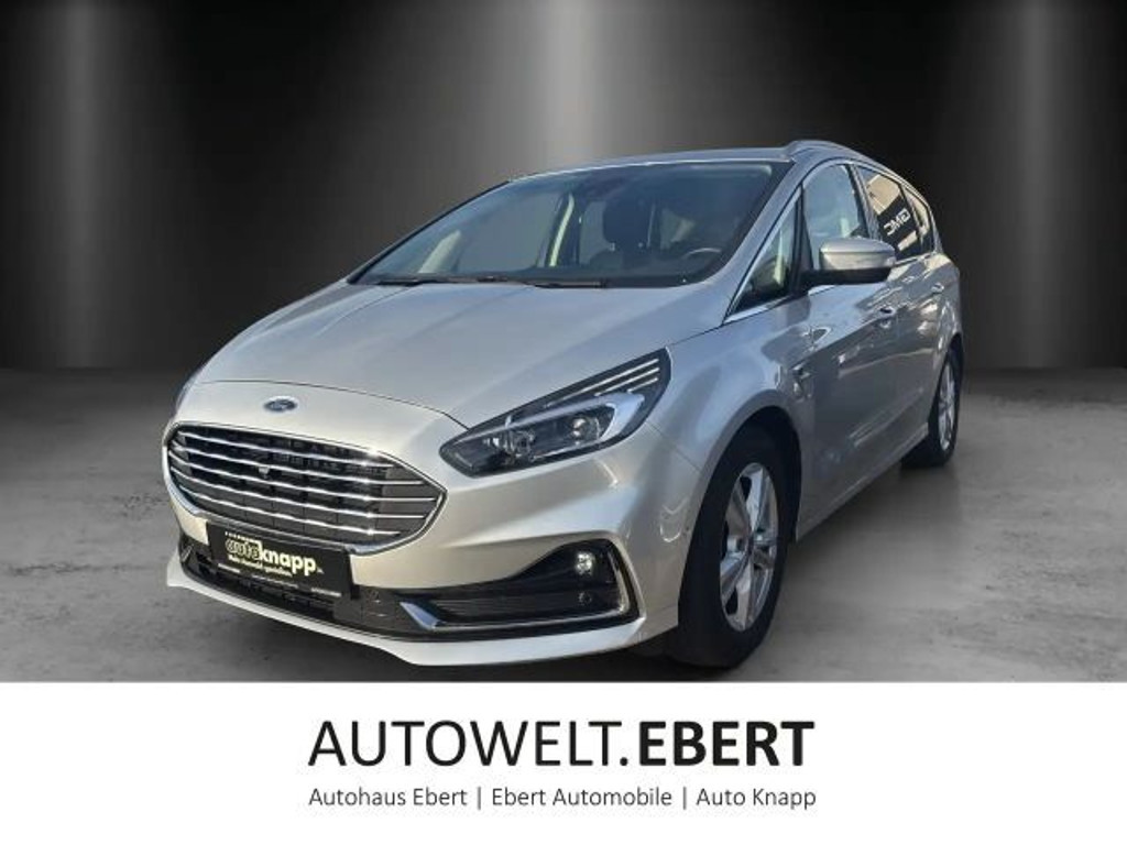 Ford S-Max Titanium
