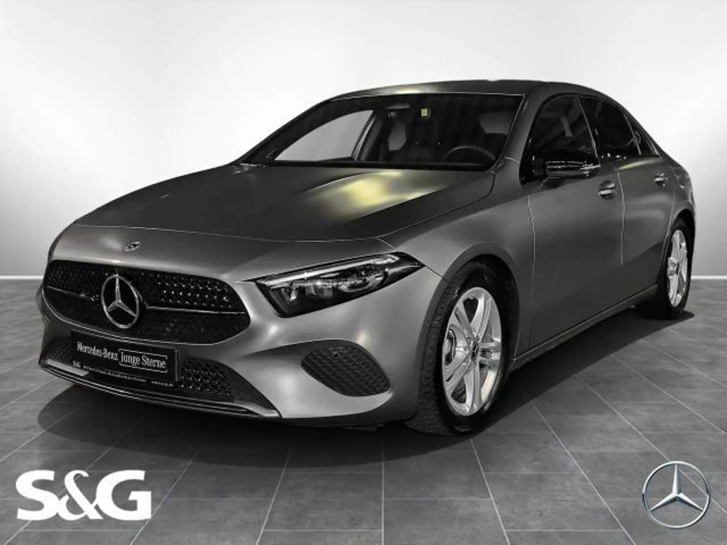 Mercedes-Benz A-Klasse A 220 4MATIC