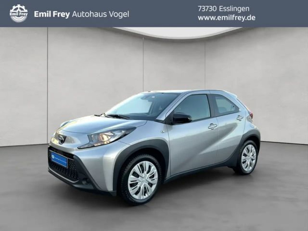 Toyota Aygo X Hatchback 1.0 VVT-i Play S-CVT