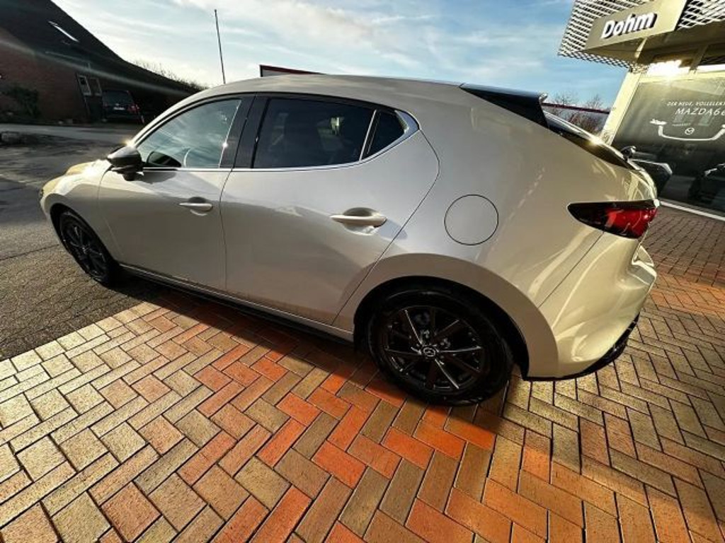 Mazda 3 SkyActiv 2.5L Homura e-Skyactiv