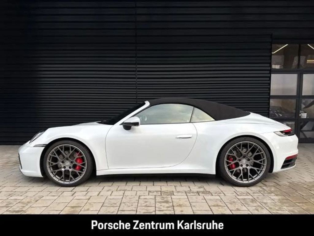 Porsche 992