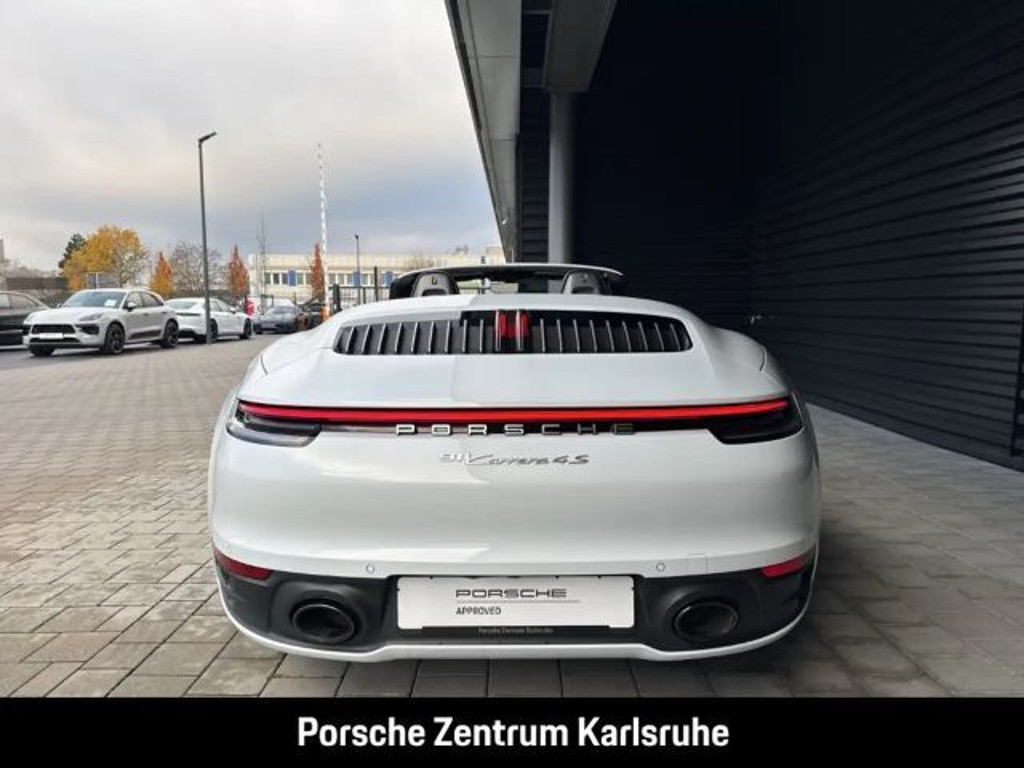 Porsche 992