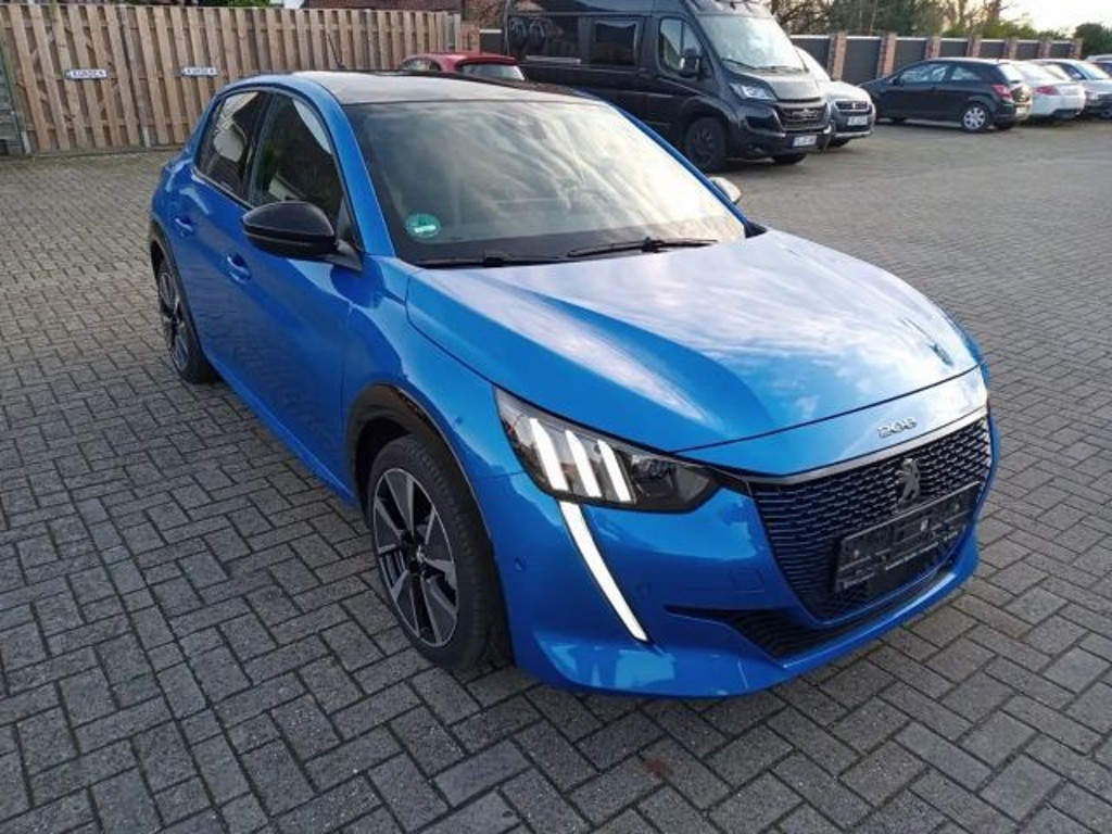 Peugeot e-208
