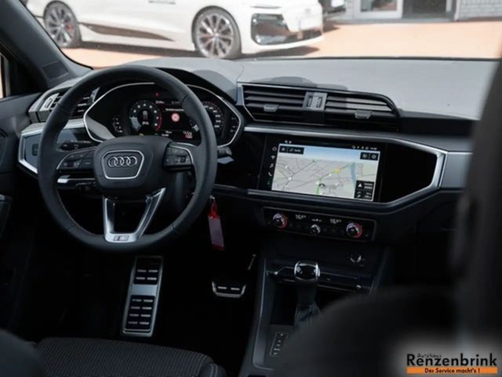 Audi Q3 S-Line 35 TFSI
