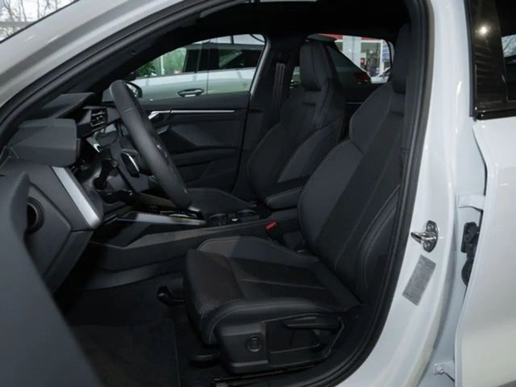 Audi A3 Sportback Sedan S-Line 35 TDI