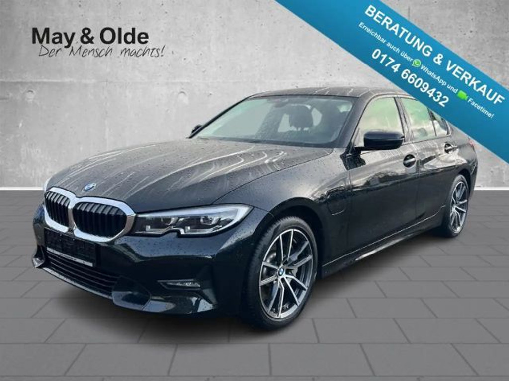 BMW 3 Serie 330 Sport Line Sedan 330e