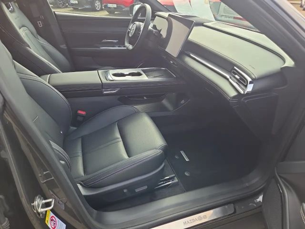 Mazda 6e