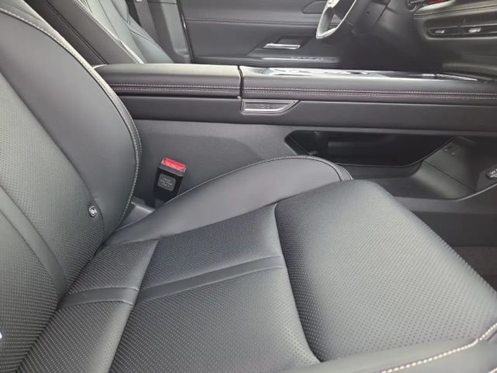 Mazda 6e