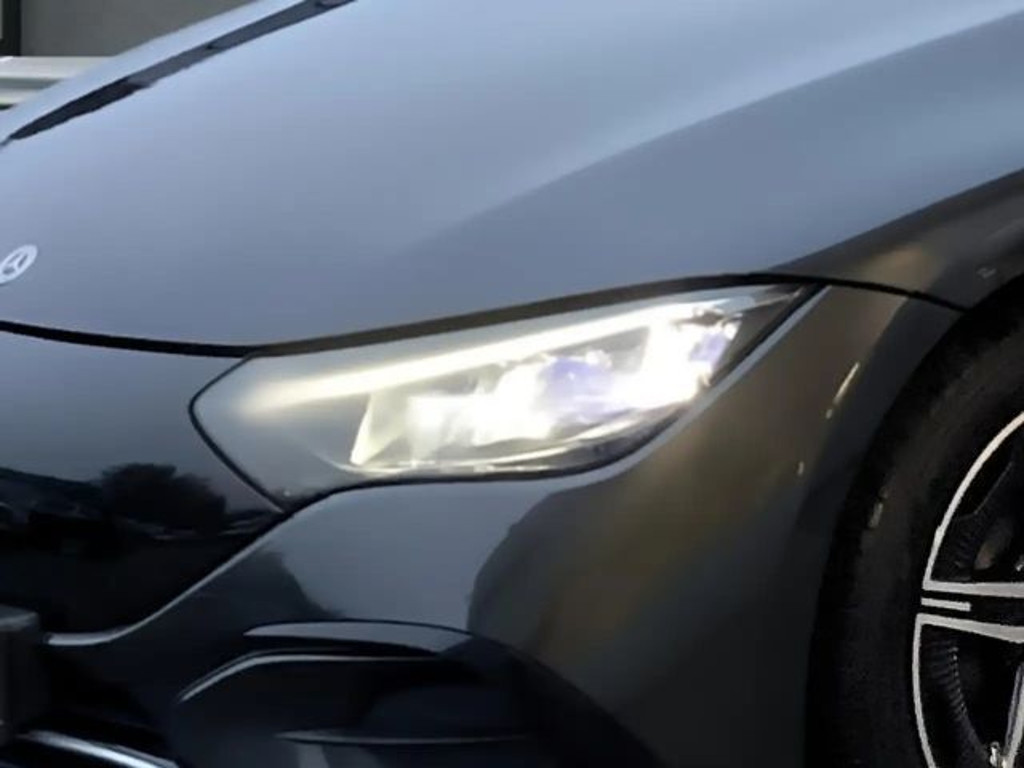 Mercedes-Benz E-Klasse EQE AMG Line 300 Sedan