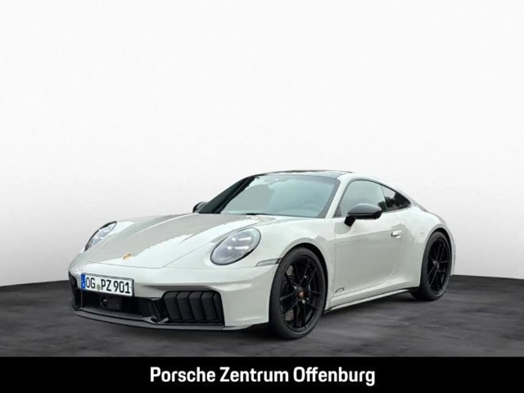 Porsche 992 GTS Carrera Coupé