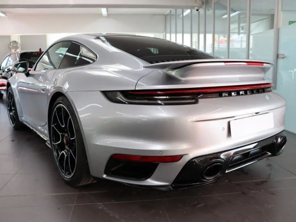 Porsche 992
