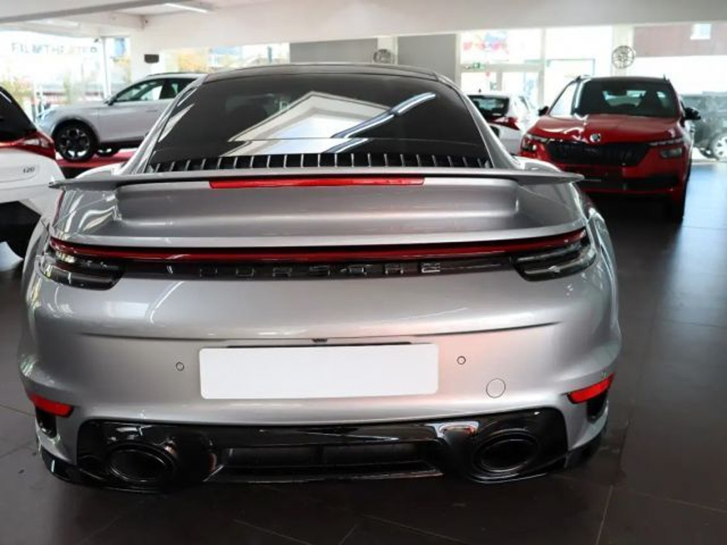 Porsche 992
