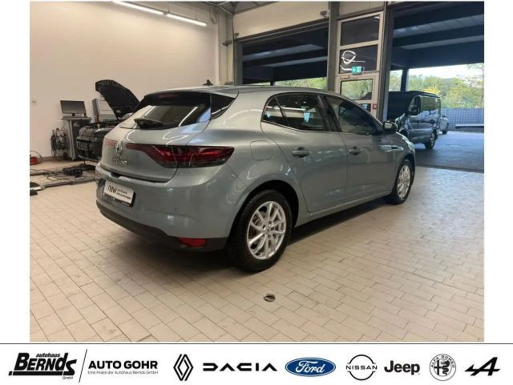 Renault Megane Intens TCe 140