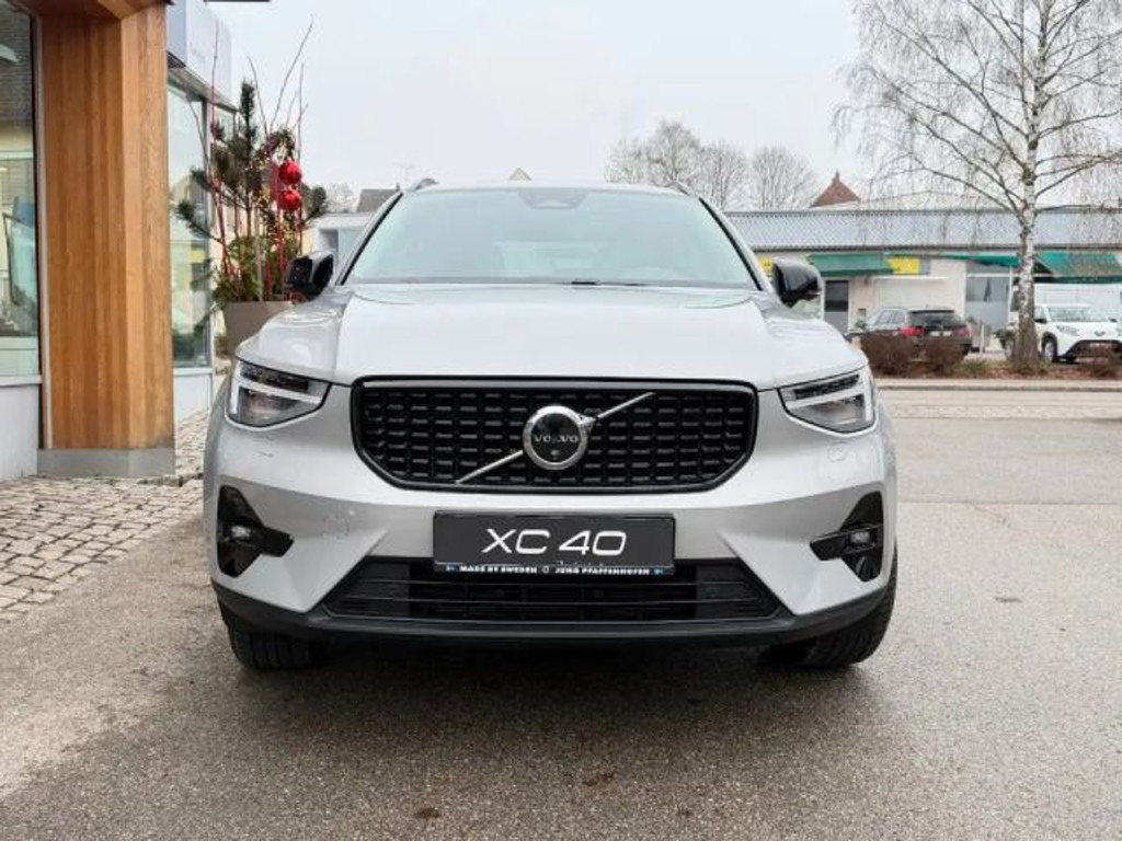 Volvo XC40 Business Dark Ultra