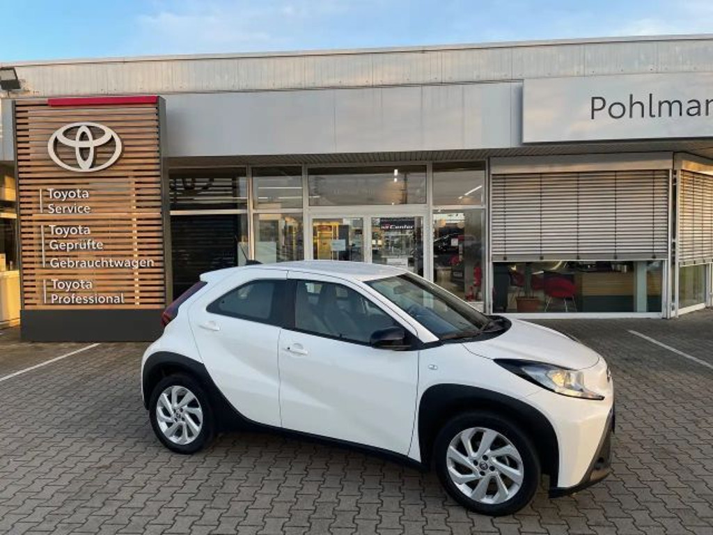 Toyota Aygo X Hatchback X-play Play