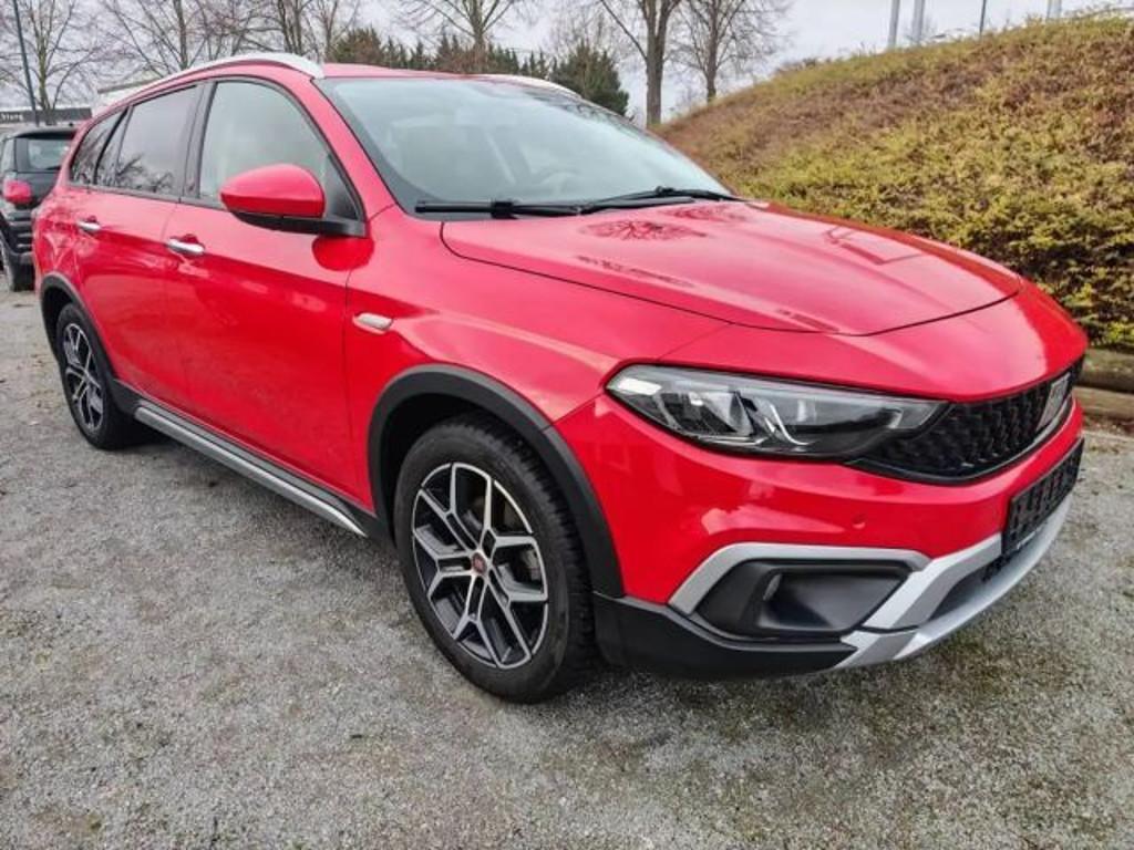 Fiat Tipo Station wagon RED