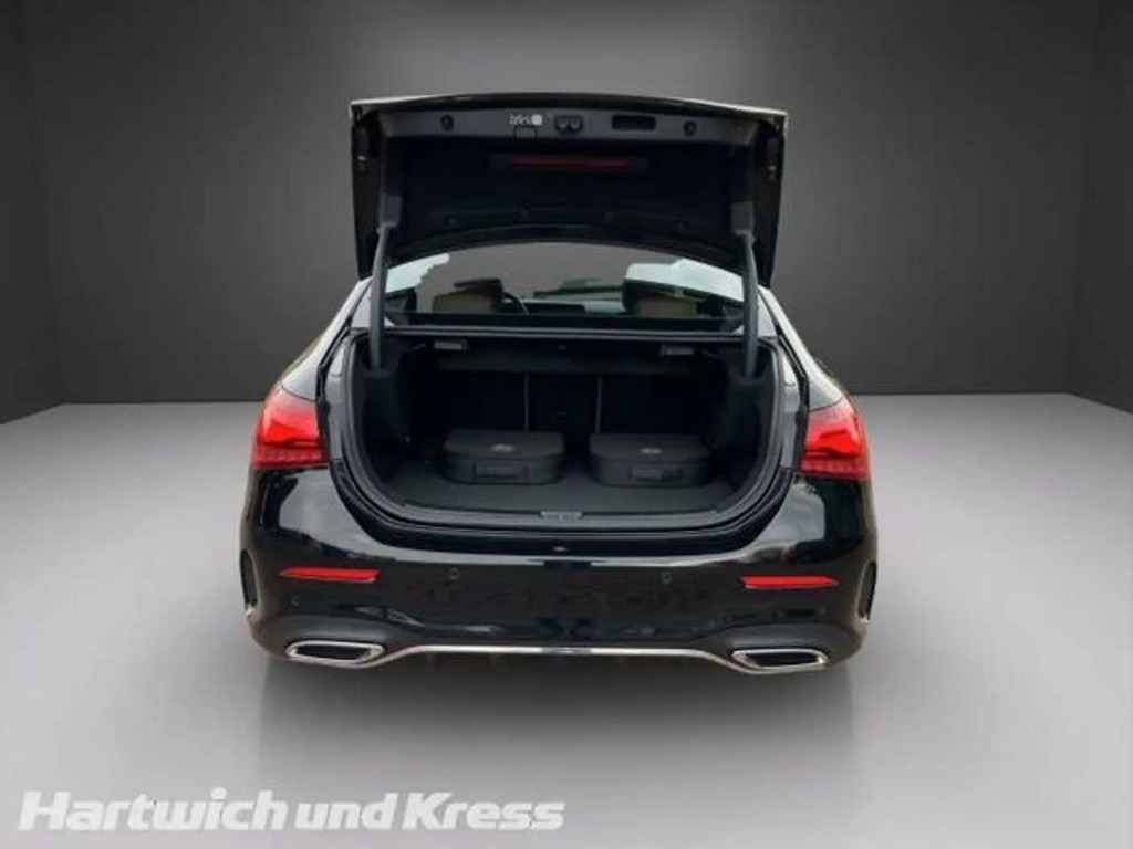 Mercedes-Benz A-Klasse A 250 AMG Line A 250 e Premium