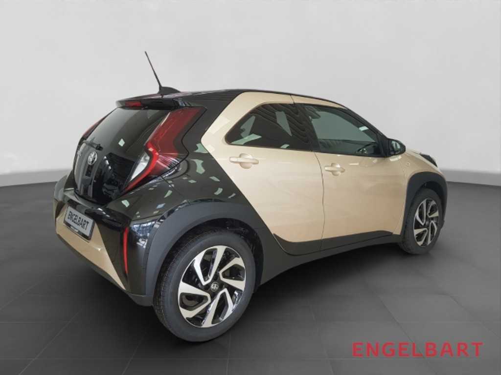Toyota Aygo X Team D 5-deurs Basis