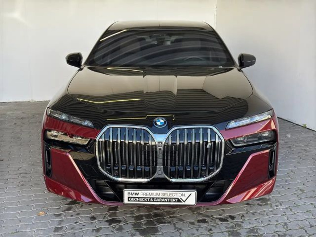 BMW i7 M-Sport Executive Sedan xDrive60