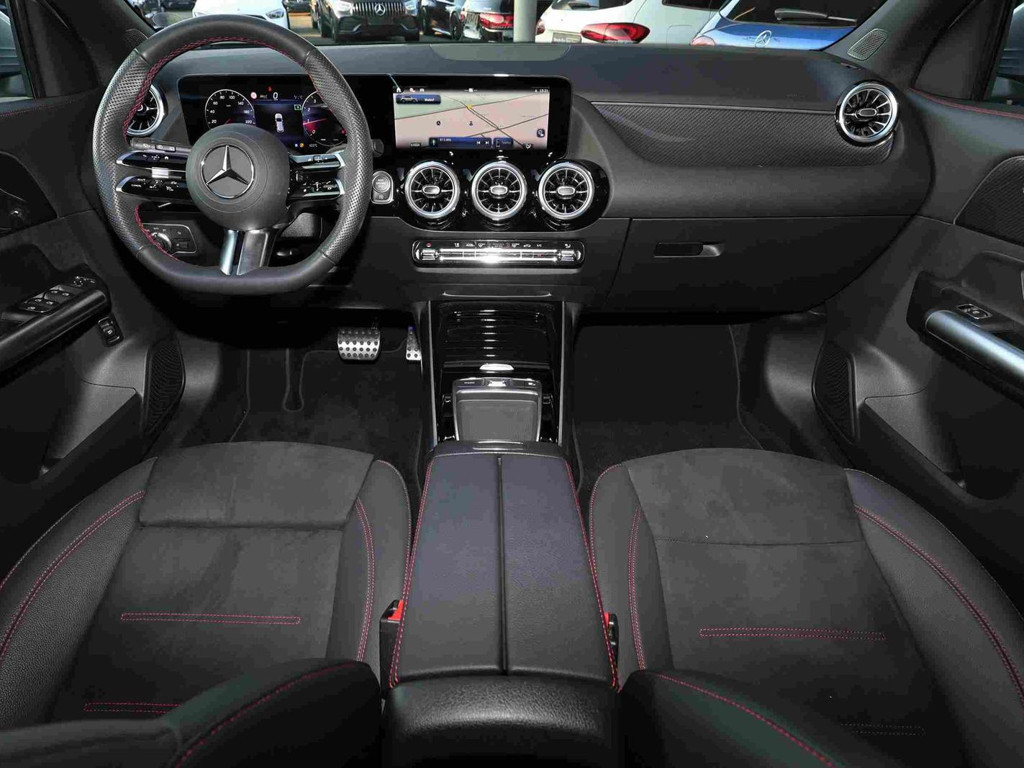 Mercedes-Benz GLA-Klasse GLA 180 AMG Line