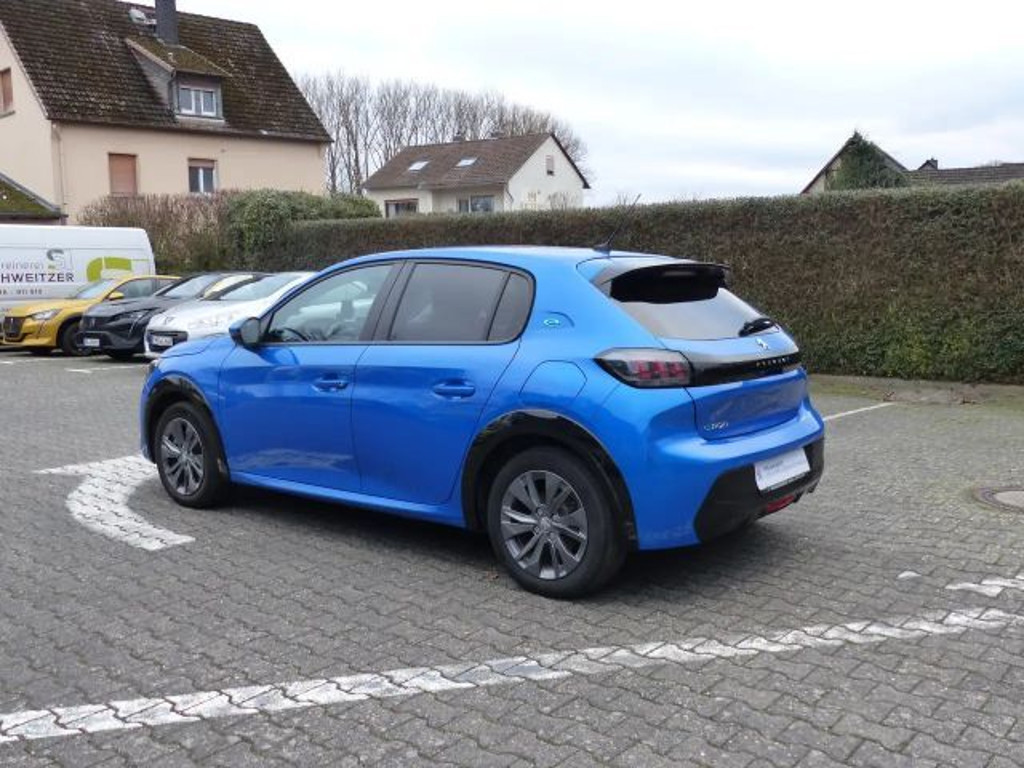 Peugeot e-208