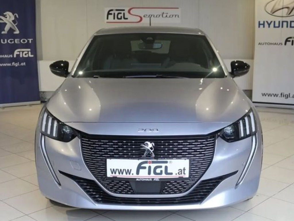 Peugeot e-208