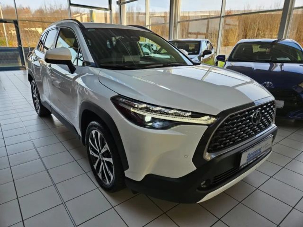 Toyota Corolla Cross Team DK AHK elektr. Heckklappe PDC Sitzheizung Len