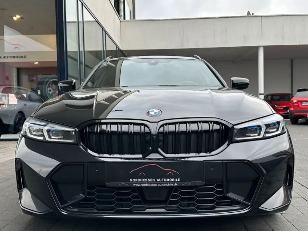 BMW 3 Serie 330 M-Sport xDrive Touring 330d