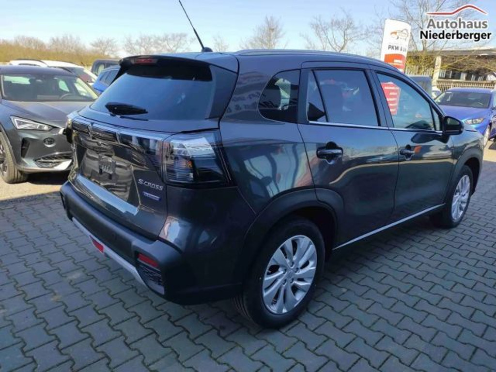 Suzuki S-Cross