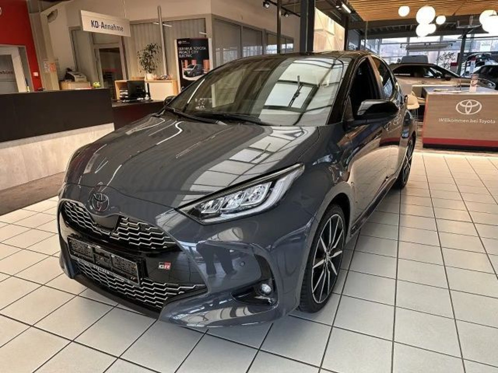 Toyota Yaris GR Hatchback Hybride VVT-i