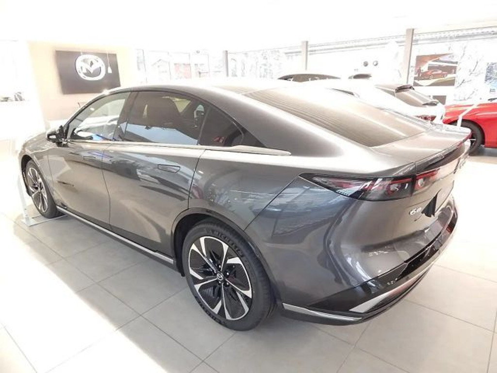 Mazda 6e