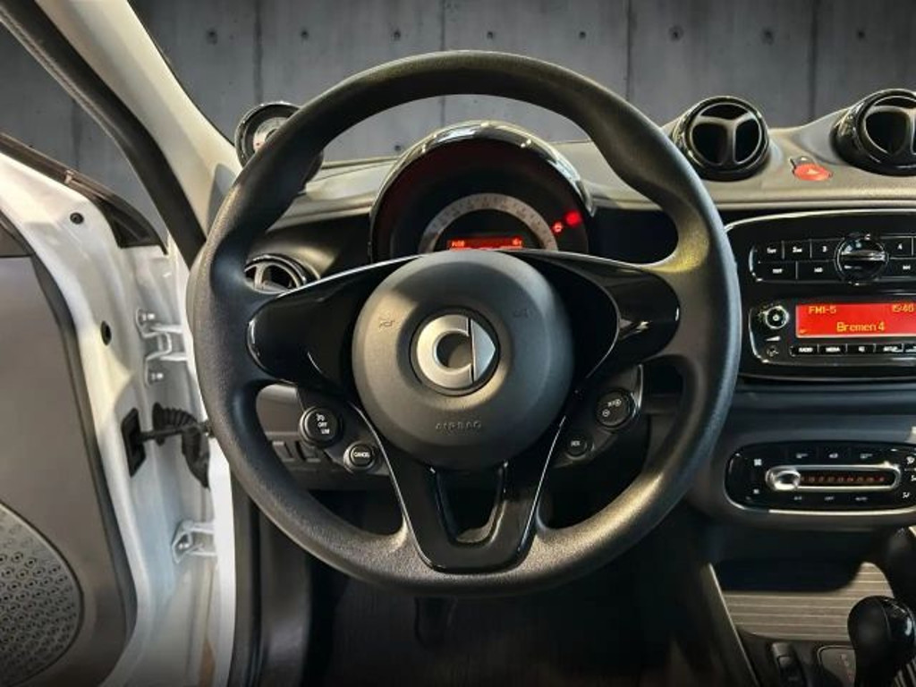 Smart EQ forfour