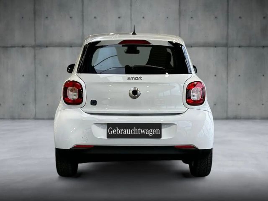 Smart EQ forfour