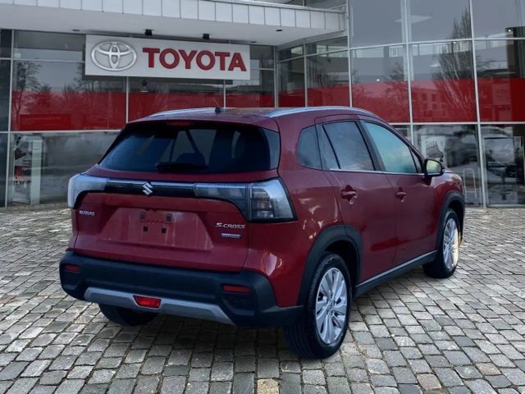 Suzuki S-Cross