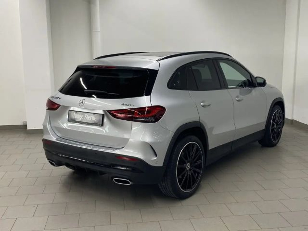 Mercedes-Benz GLA-Klasse