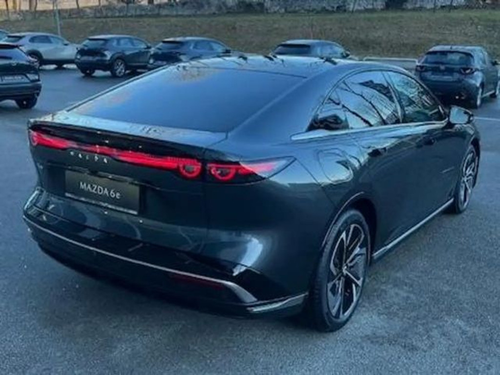 Mazda 6e