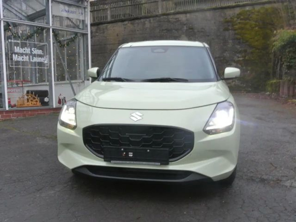 Suzuki Swift Comfort DualJet AllGrip Hybrid