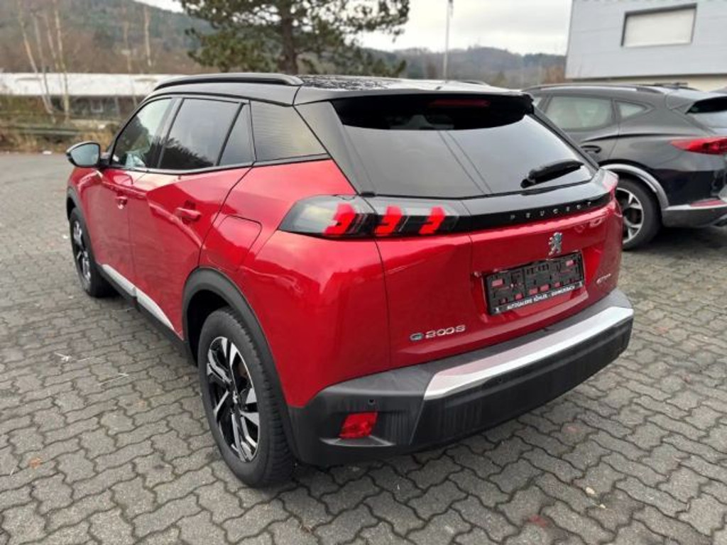 Peugeot e-2008
