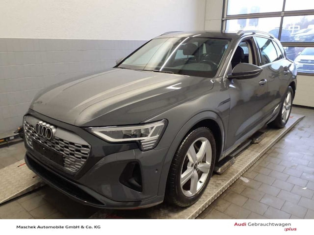 Audi Q8 e-tron Quattro 55