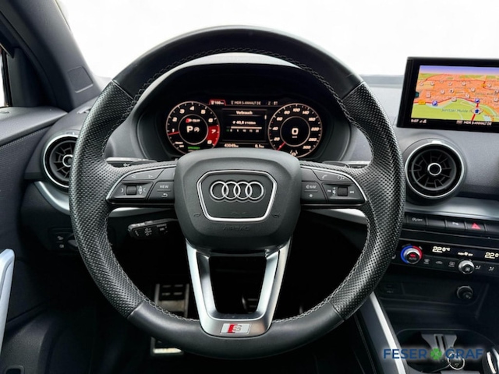 Audi SQ2