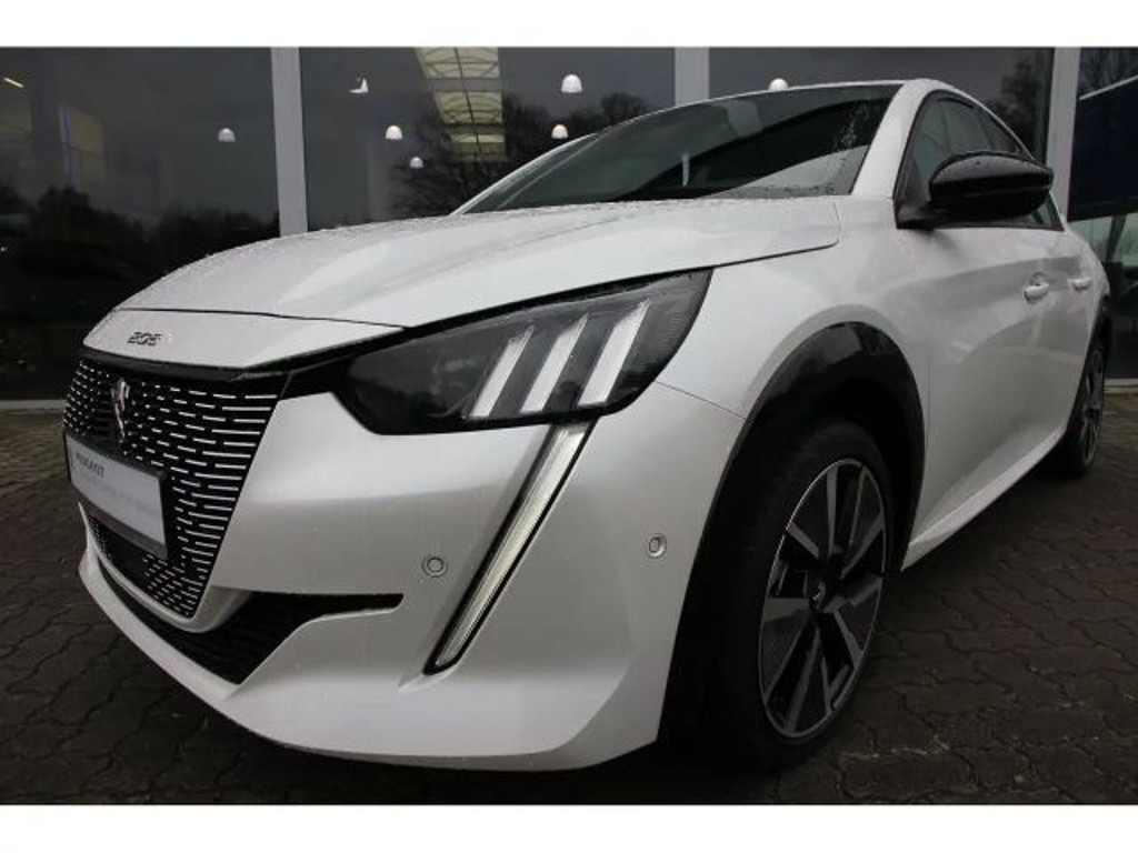 Peugeot e-208