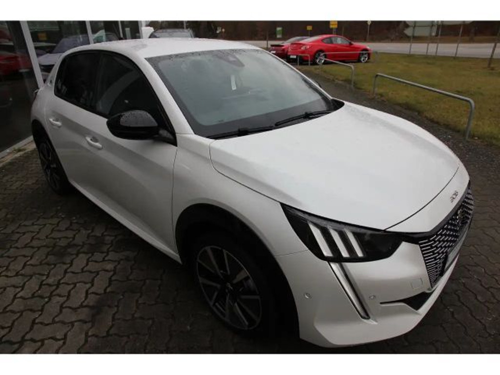Peugeot e-208