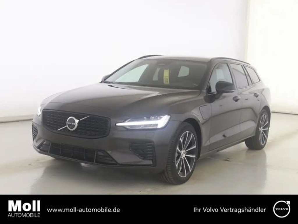 Volvo V60 AWD Hybrid Recharge Plus Dark