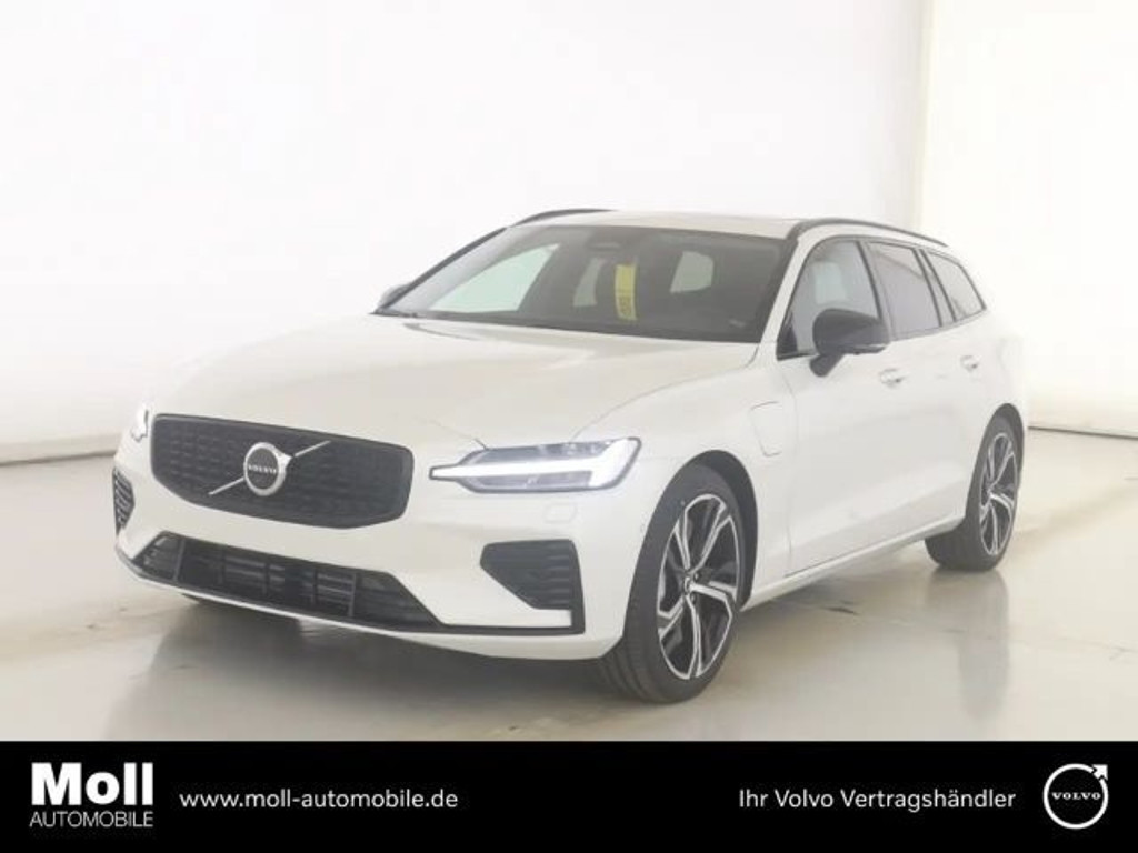 Volvo V60 AWD Hybrid Recharge Plus Dark