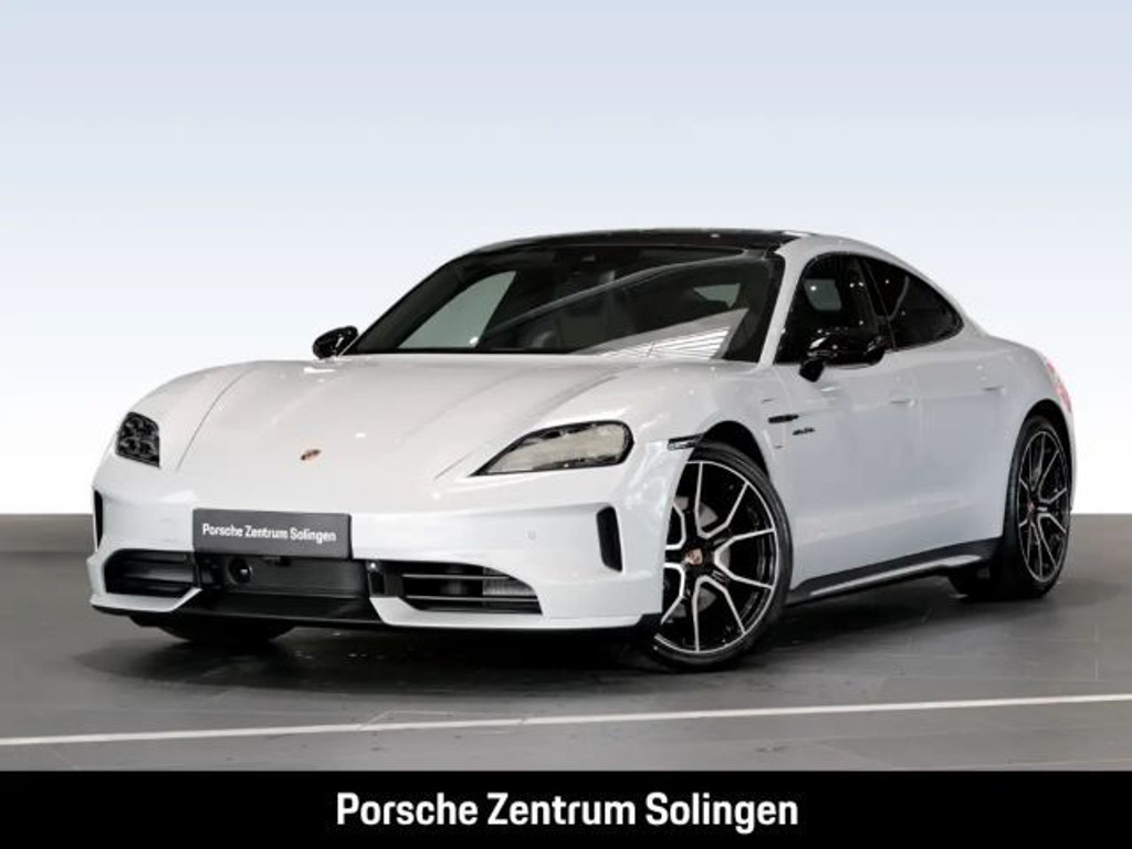 Porsche Taycan Black Edition 4