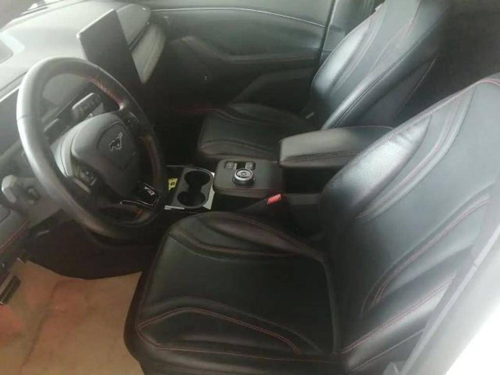 Ford Mustang Mach-E AWD Premium