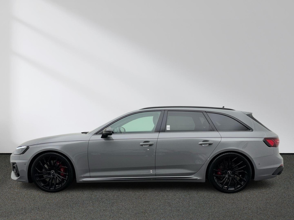 Audi RS4 Avant Quattro