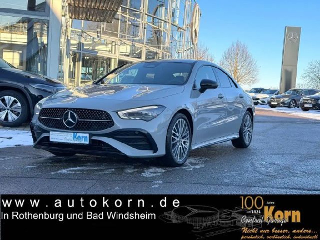 Mercedes-Benz CLA-Klasse CLA 200 AMG Line Sedan