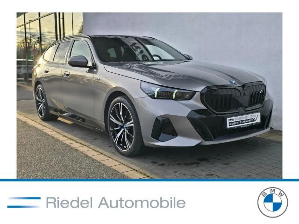 BMW i5 eDrive40